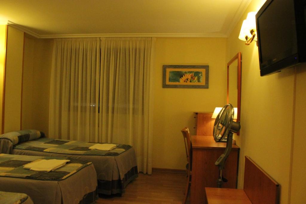 Hostal El Volante Estella Room photo